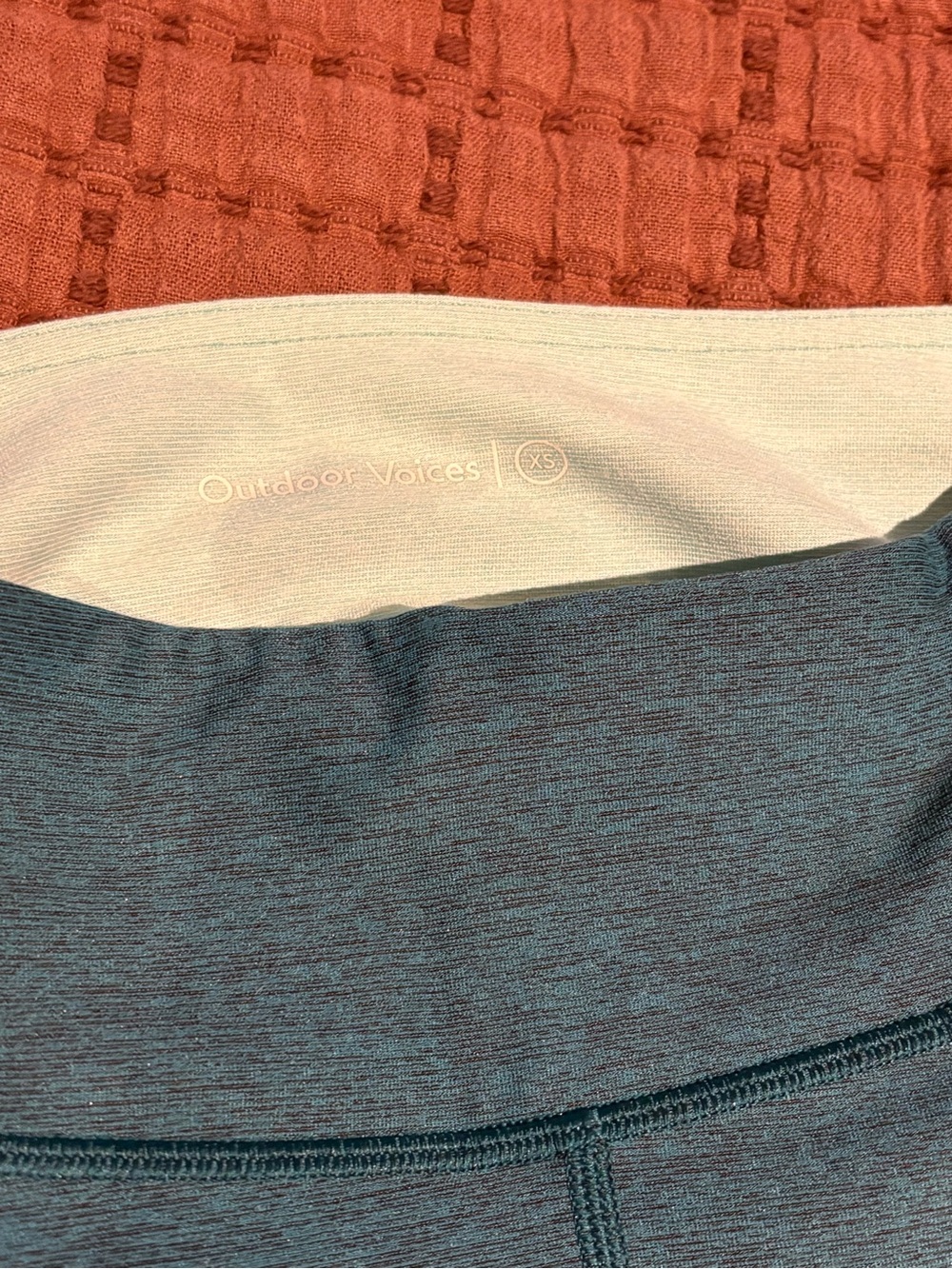 Outdoor Voices . Tri-Tone Colorblock Leggings . XS 💙 - Picture 4 of 4